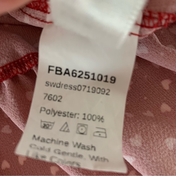 Tiered ruffle dress red with white hearts size medium - Picture 9 of 9